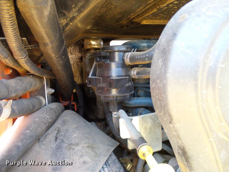 image for item DD1290 2016 Kubota SSV65 skid steer