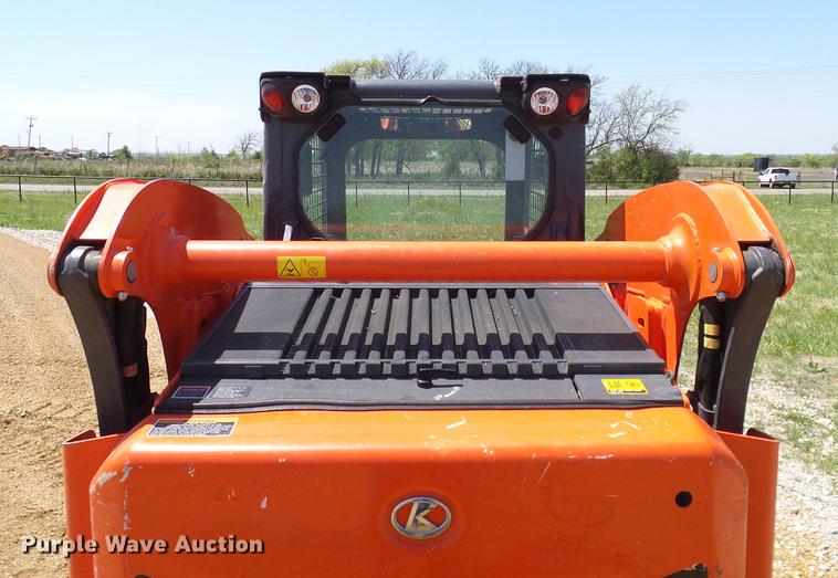 image for item DD1290 2016 Kubota SSV65 skid steer