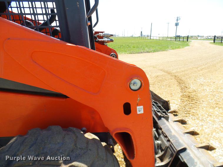 image for item DD1290 2016 Kubota SSV65 skid steer