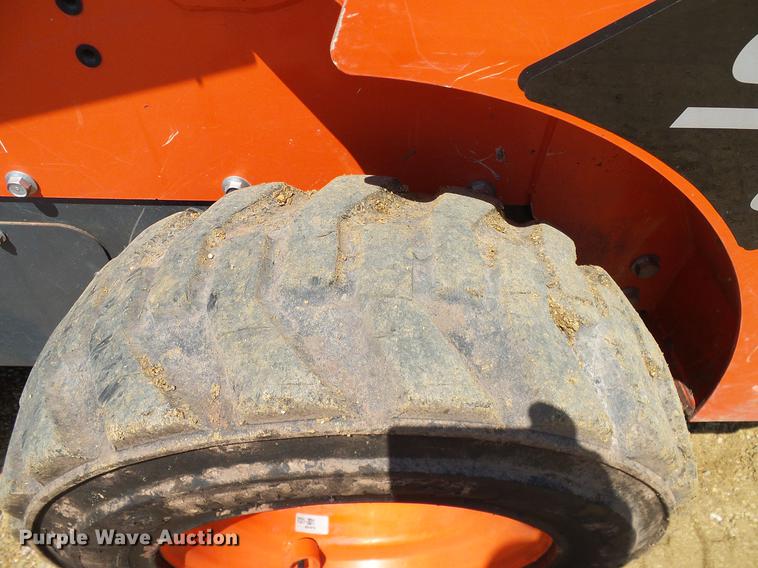 image for item DD1290 2016 Kubota SSV65 skid steer