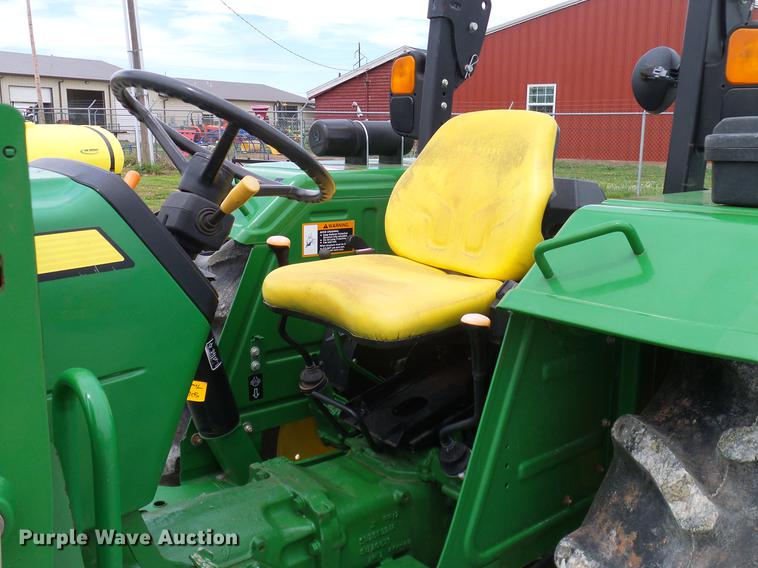 image for item DD8168 2013 John Deere 5065E MFWD tractor