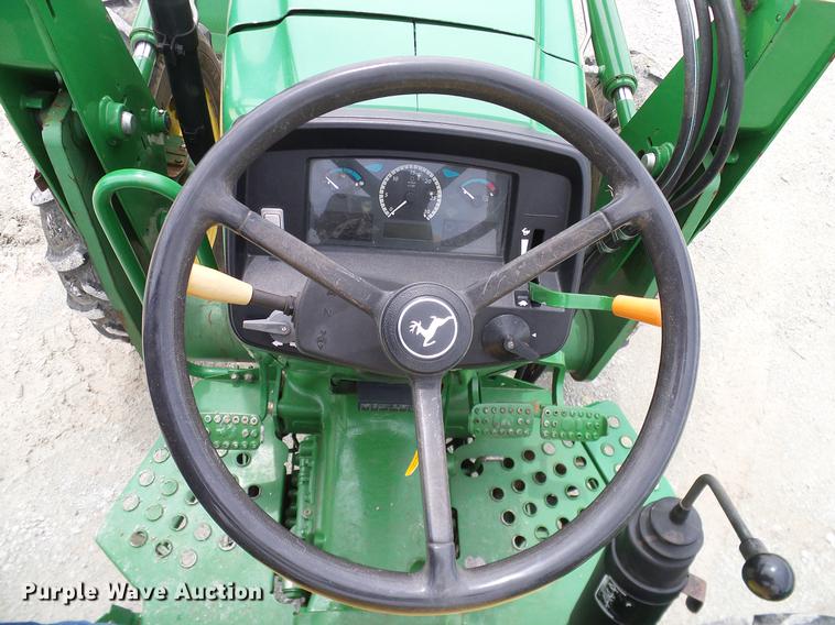 image for item DD8168 2013 John Deere 5065E MFWD tractor