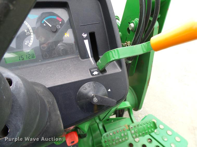 image for item DD8168 2013 John Deere 5065E MFWD tractor