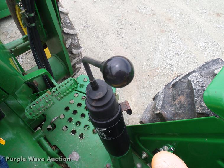 image for item DD8168 2013 John Deere 5065E MFWD tractor