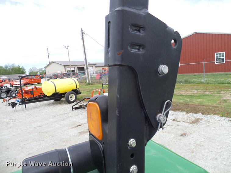 image for item DD8168 2013 John Deere 5065E MFWD tractor