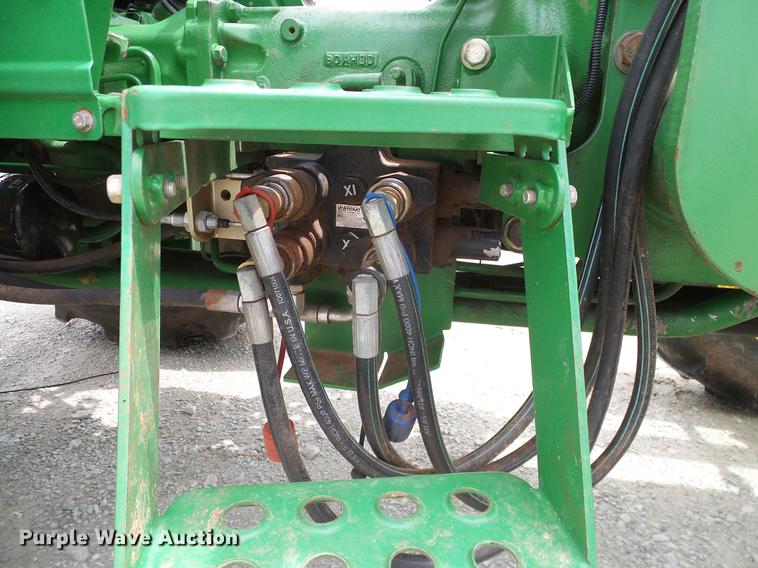 image for item DD8168 2013 John Deere 5065E MFWD tractor