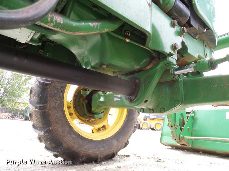 image for item DD8168 2013 John Deere 5065E MFWD tractor