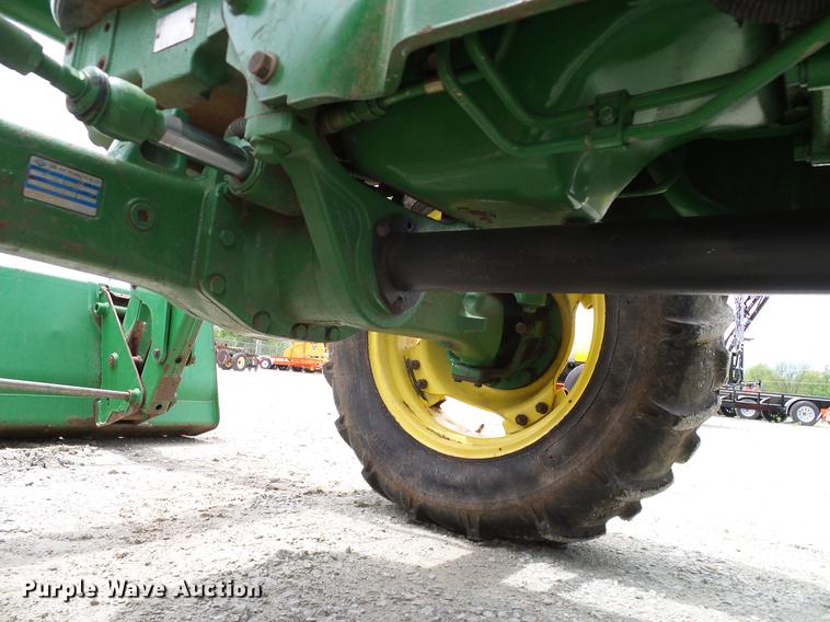 image for item DD8168 2013 John Deere 5065E MFWD tractor