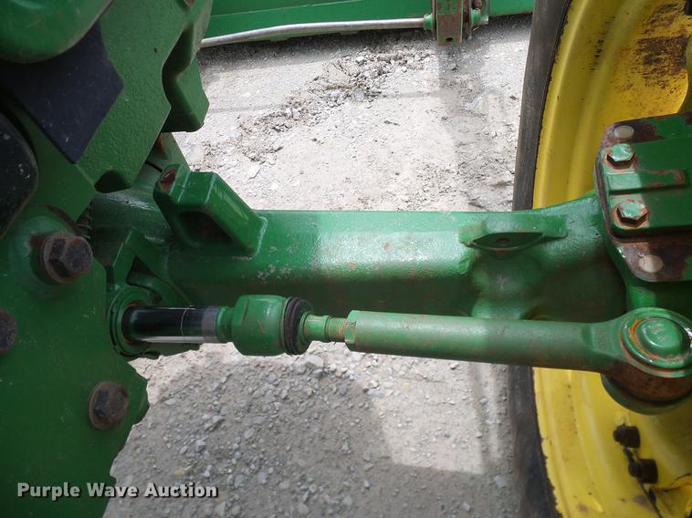 image for item DD8168 2013 John Deere 5065E MFWD tractor