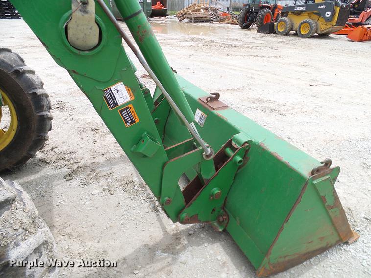 image for item DD8168 2013 John Deere 5065E MFWD tractor