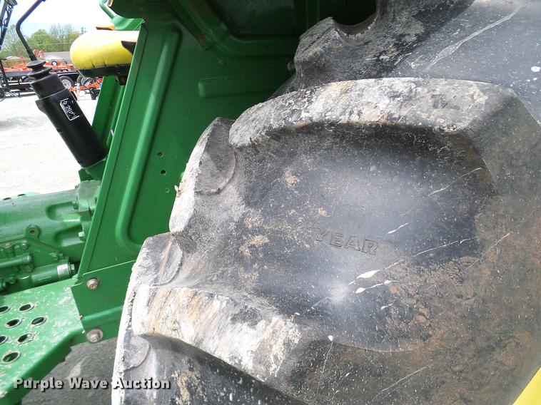 image for item DD8168 2013 John Deere 5065E MFWD tractor