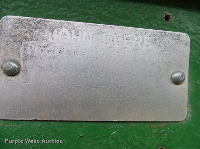 image for item DD8168 2013 John Deere 5065E MFWD tractor