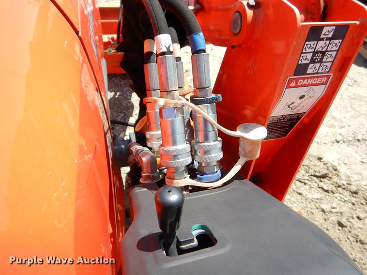 image for item EI9016 2016 Kubota L3901 MFWD tractor