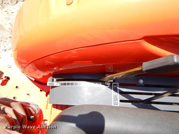 image for item EI9016 2016 Kubota L3901 MFWD tractor