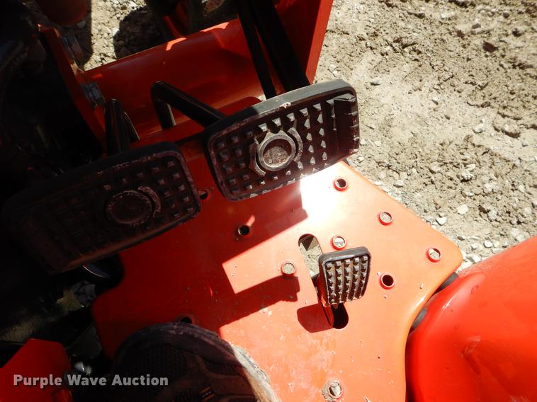 image for item EI9016 2016 Kubota L3901 MFWD tractor