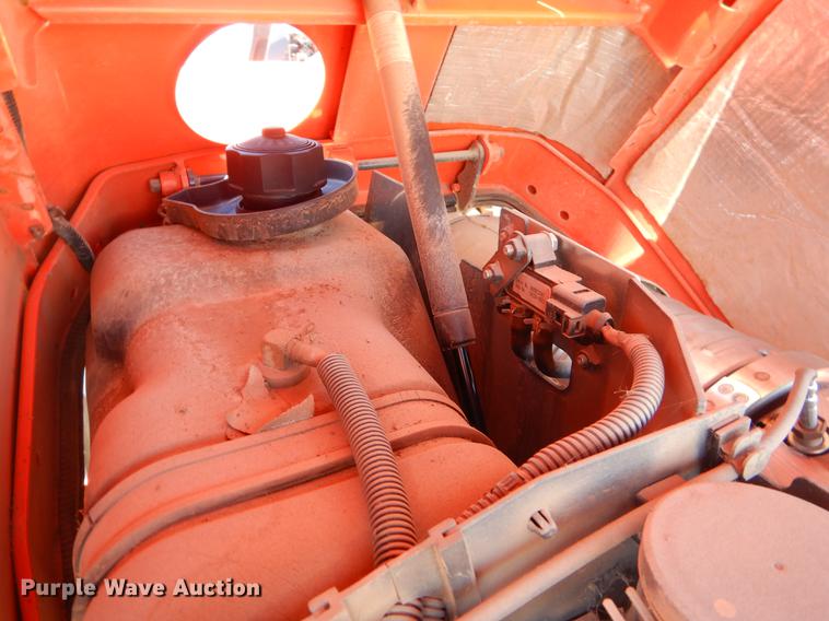 image for item EI9016 2016 Kubota L3901 MFWD tractor