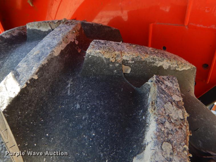 image for item EI9016 2016 Kubota L3901 MFWD tractor