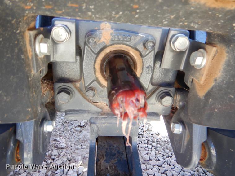 image for item EI9016 2016 Kubota L3901 MFWD tractor