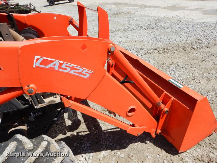 image for item EI9016 2016 Kubota L3901 MFWD tractor