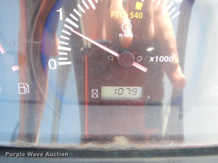 image for item EI9016 2016 Kubota L3901 MFWD tractor