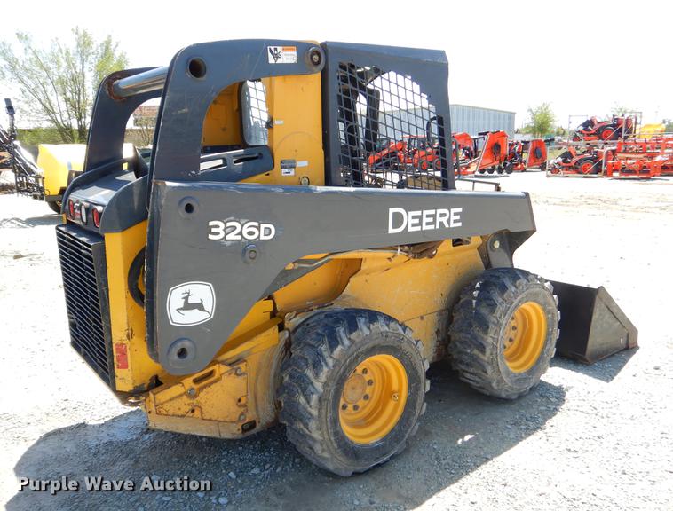 image for item EI9018 2010 John Deere 326D skid steer