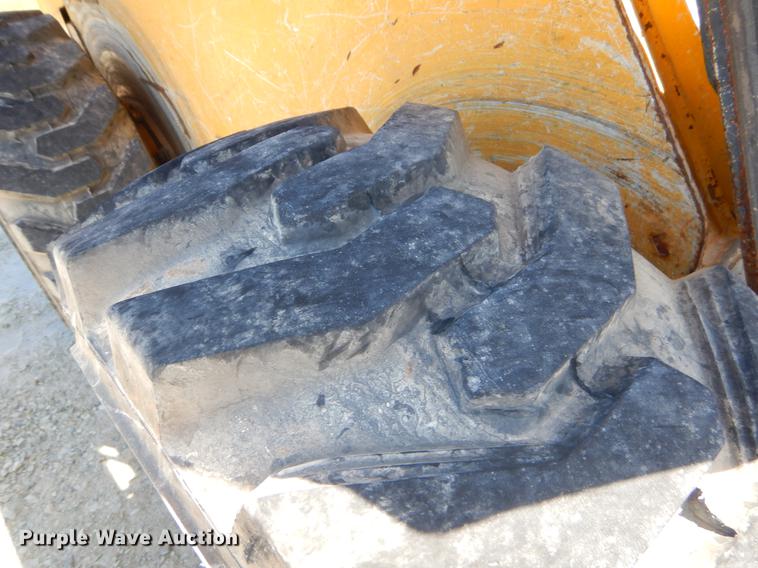 image for item EI9018 2010 John Deere 326D skid steer