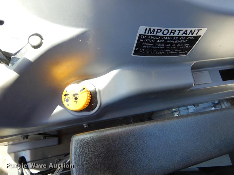 image for item EI9019 2016 Kubota L3560 HST tractor