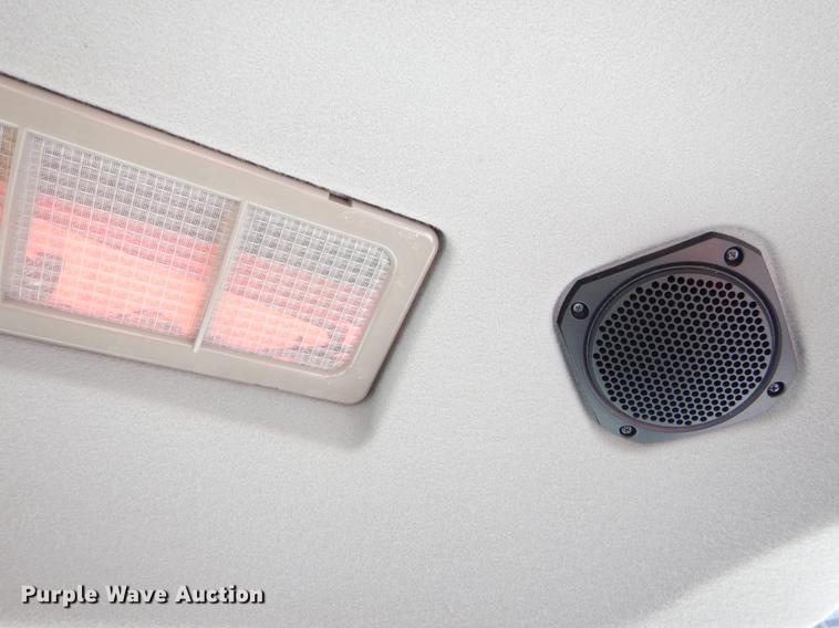 image for item EI9019 2016 Kubota L3560 HST tractor