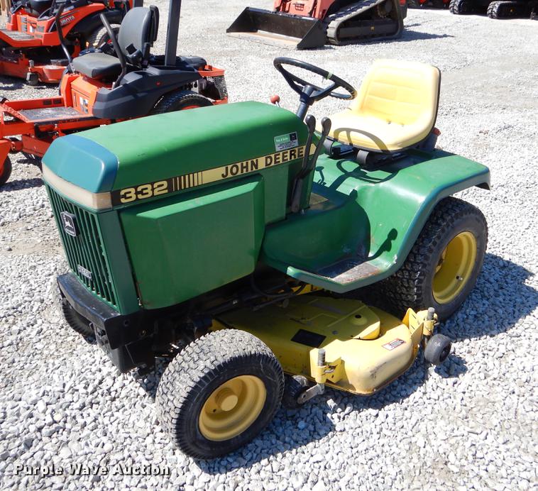 image for item EI9020 John Deere 332 lawn mower