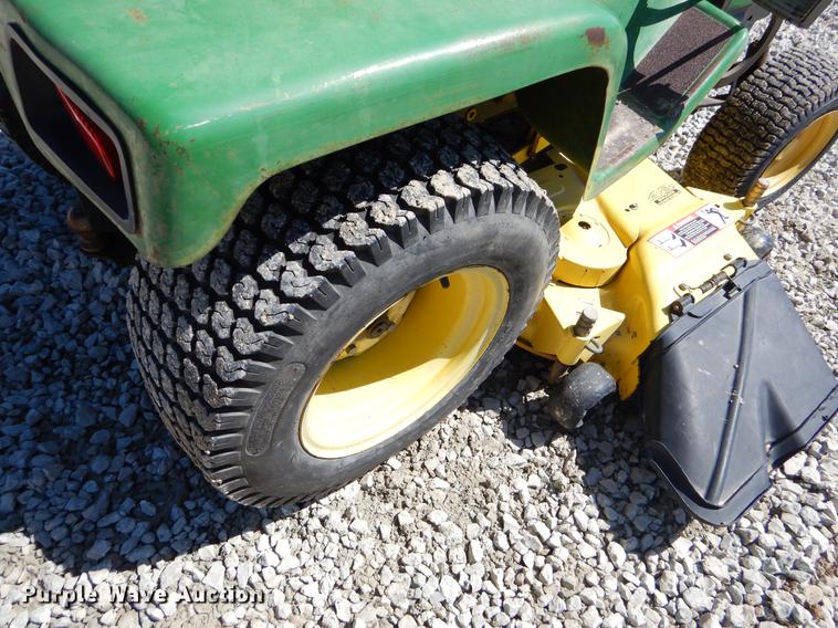 image for item EI9020 John Deere 332 lawn mower