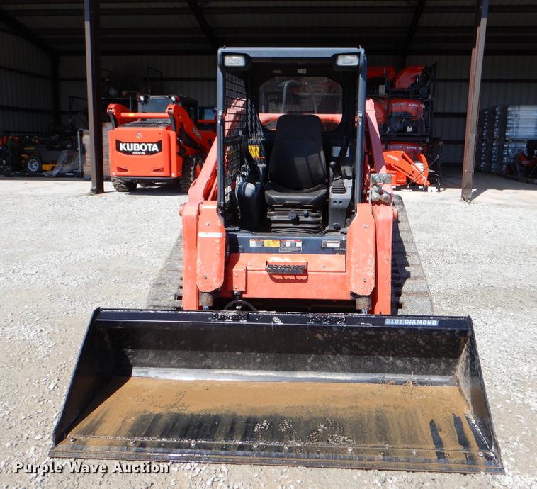 image for item EI9023 2013 Kubota SVL90-2 skid steer