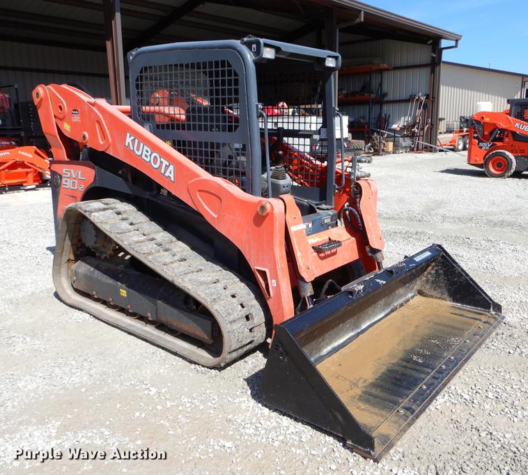 image for item EI9023 2013 Kubota SVL90-2 skid steer