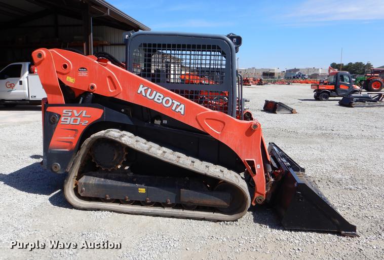 image for item EI9023 2013 Kubota SVL90-2 skid steer