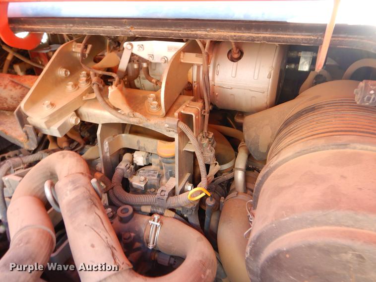 image for item EI9023 2013 Kubota SVL90-2 skid steer