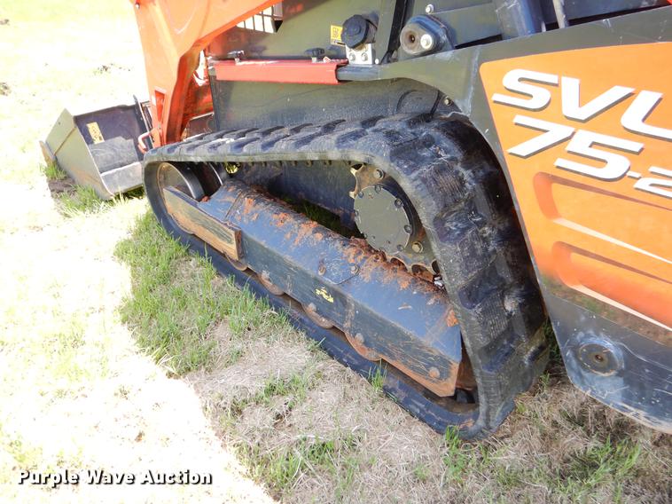 image for item EI9034 2013 Kubota SVL75-2 skid steer