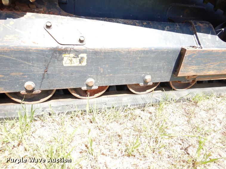 image for item EI9034 2013 Kubota SVL75-2 skid steer