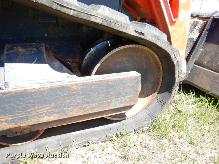 image for item EI9034 2013 Kubota SVL75-2 skid steer