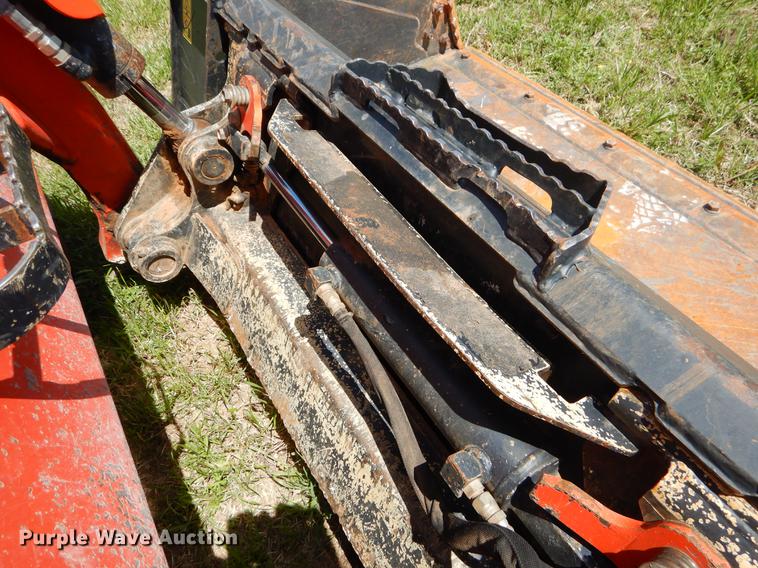 image for item EI9034 2013 Kubota SVL75-2 skid steer