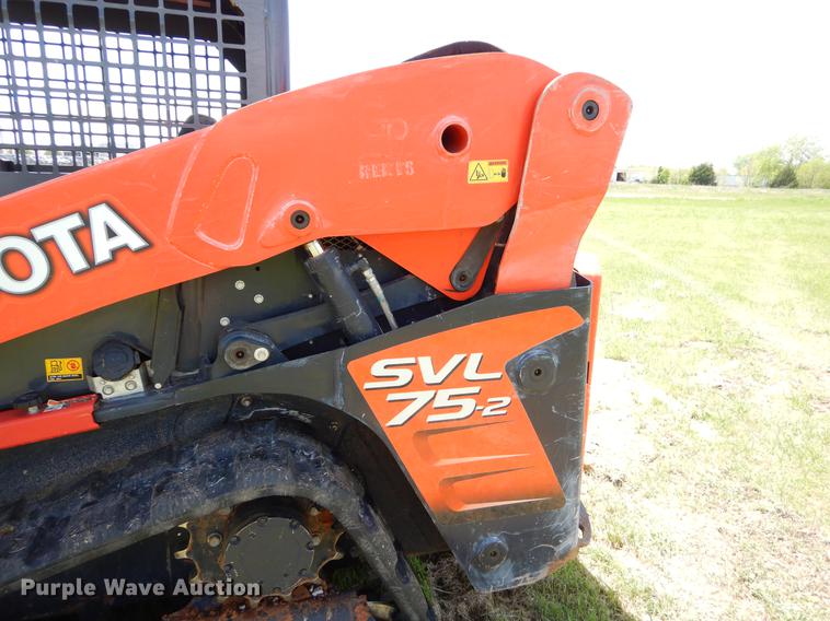 image for item EI9034 2013 Kubota SVL75-2 skid steer