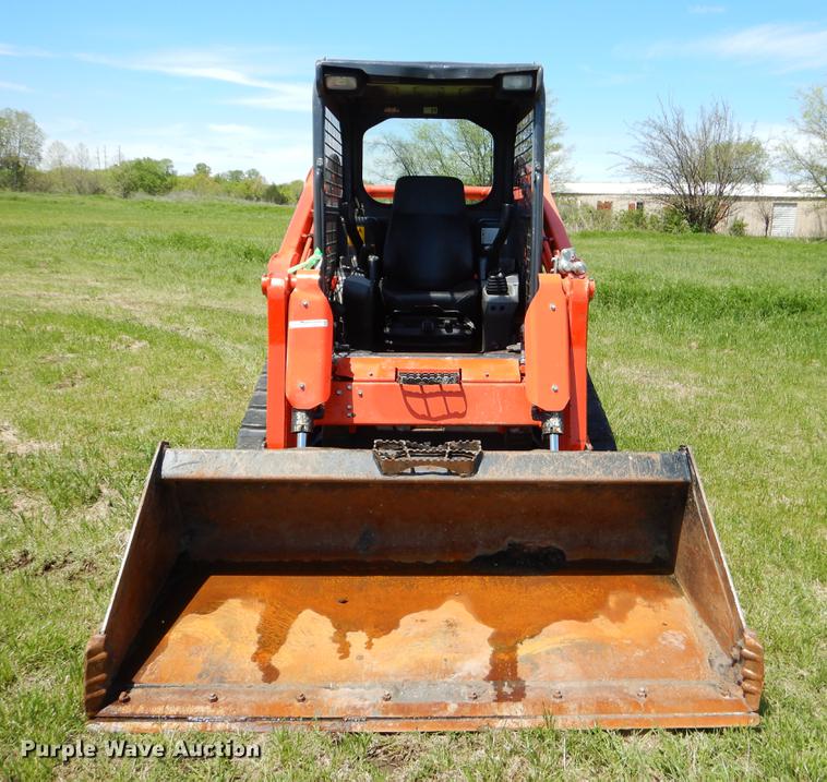 image for item EI9035 2015 Kubota SVL75-2 skid steer