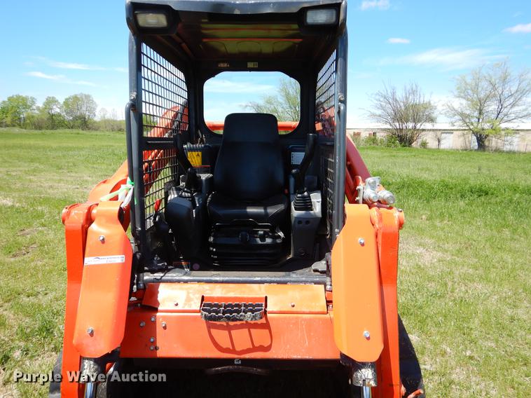 image for item EI9035 2015 Kubota SVL75-2 skid steer