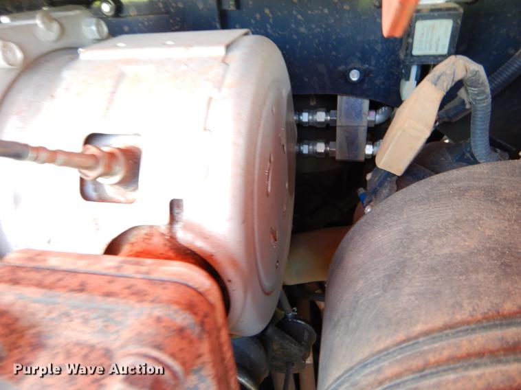 image for item EI9035 2015 Kubota SVL75-2 skid steer