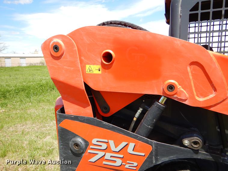 image for item EI9035 2015 Kubota SVL75-2 skid steer