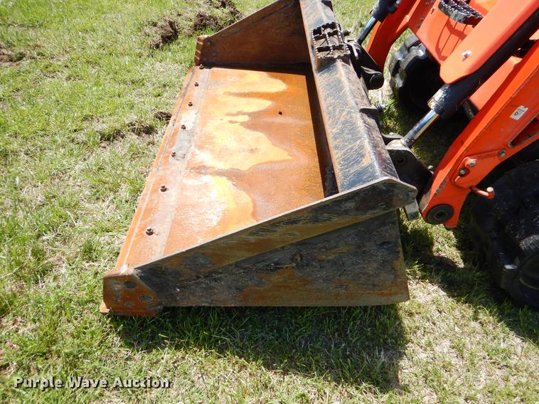 image for item EI9035 2015 Kubota SVL75-2 skid steer