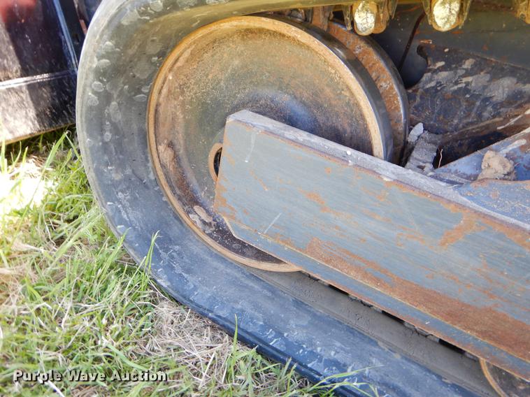 image for item EI9039 2015 Kubota SVL75-2 skid steer