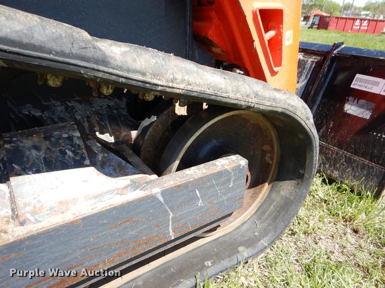 image for item EI9039 2015 Kubota SVL75-2 skid steer