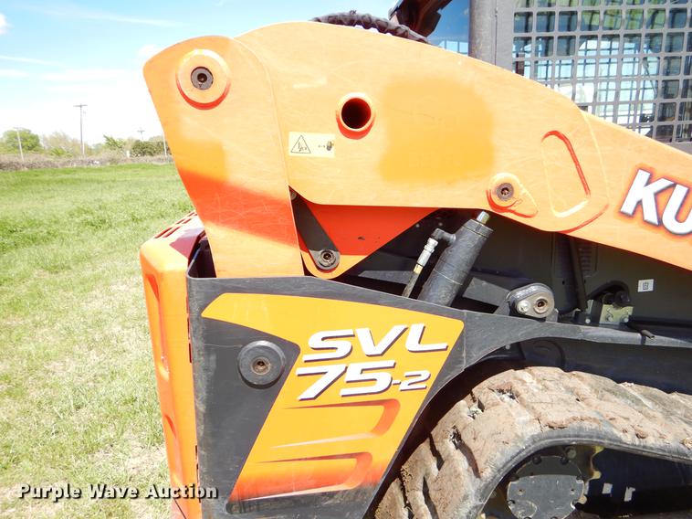 image for item EI9039 2015 Kubota SVL75-2 skid steer
