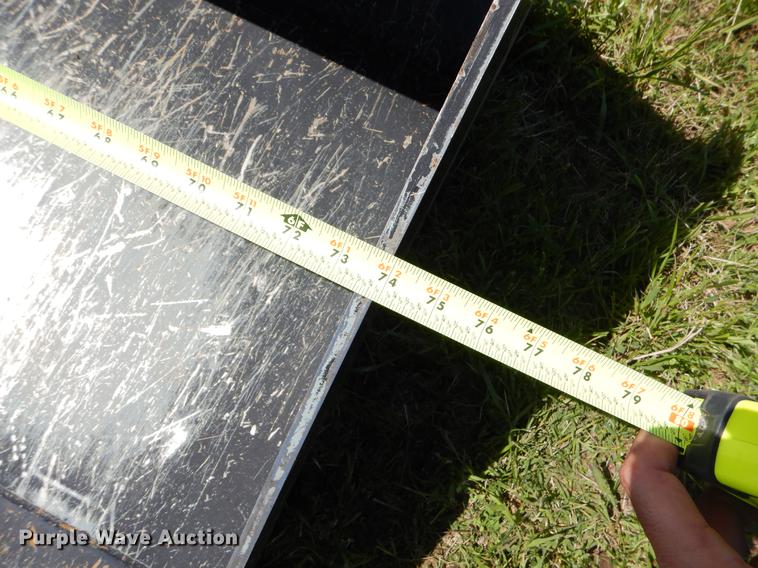 image for item EI9039 2015 Kubota SVL75-2 skid steer