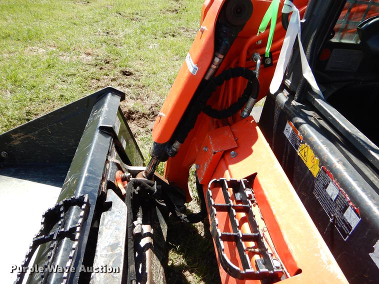 image for item EI9039 2015 Kubota SVL75-2 skid steer