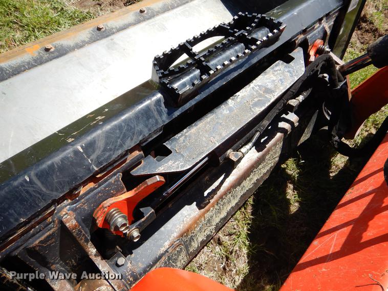 image for item EI9039 2015 Kubota SVL75-2 skid steer